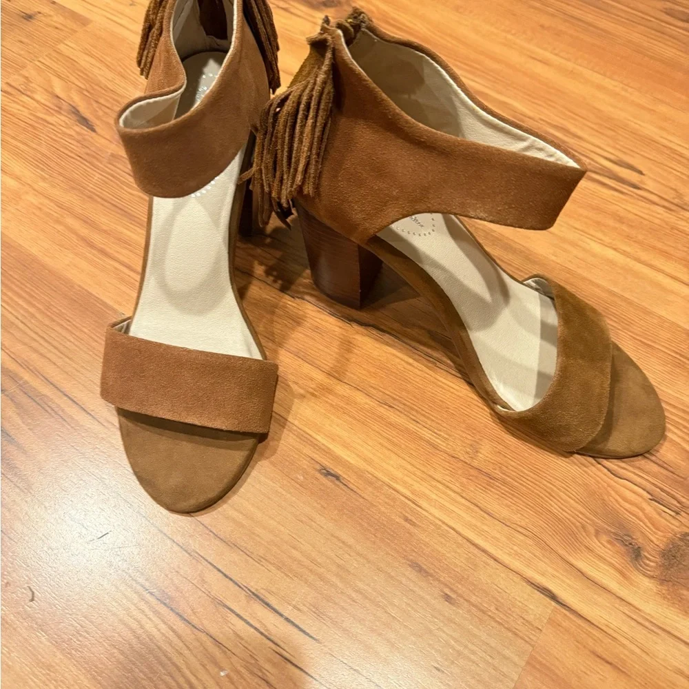 Seychelles Brown Heeled Shoes with Classic Design
